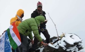 rudugaira expedition summit peak